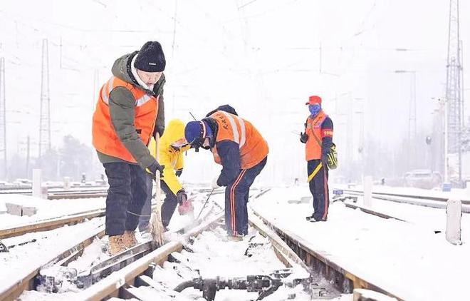 铁道部分应对低温雨雪冰冻患难动态调治汉宜等线道列车开行计划j9九游会-真人游戏第一品牌